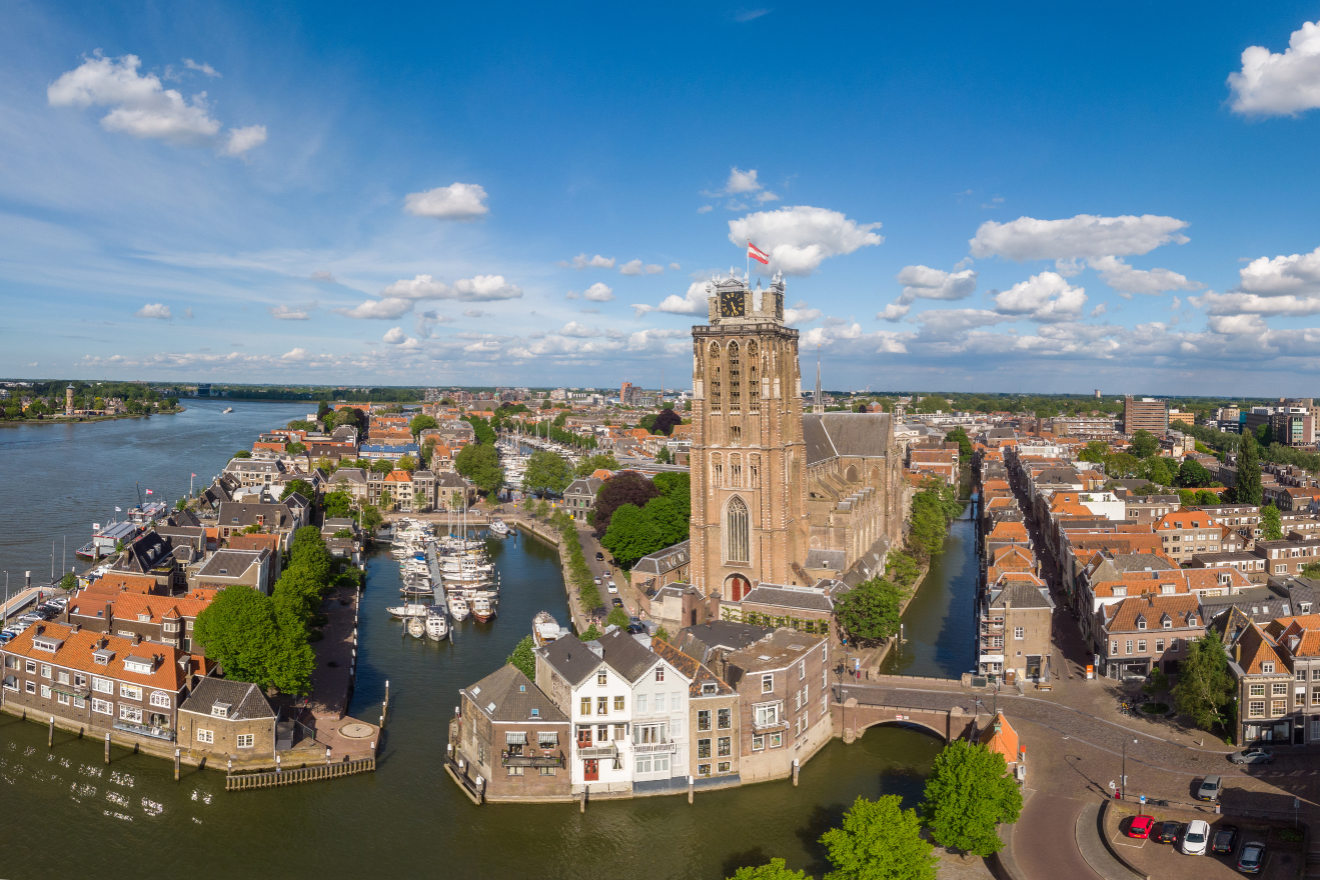 Vaartocht met stadswandeling Dordrecht